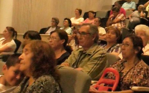 Con un auditorio lleno finaliza el Ciclo de Cine del Adulto Mayor en el Centro Cultural de Colina