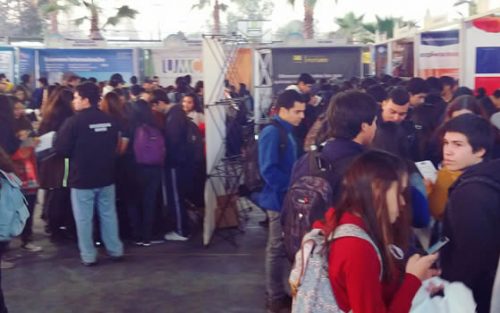 Masiva asistencia de estudiantes en la primera Feria de Orientación y Educación de Colina