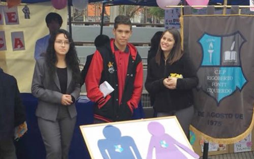 Senda Colina realizó exitosa Feria Preventiva con masiva concurrencia de escolares de la comuna