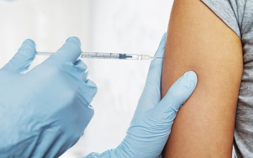 Ministerio de Salud llama a jóvenes nacidos entre 1994 y 1998 a vacunarse contra el Sarampión