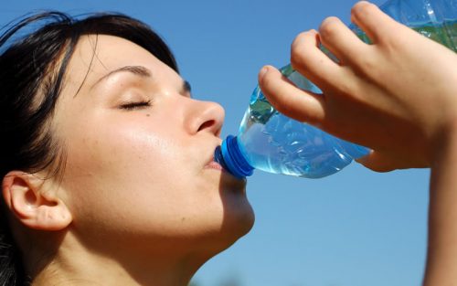 Consejos de salud para enfrentar las altas temperaturas y olas de calor