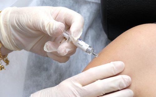 Extienden Campaña de Vacunación contra el Sarampión y la Parotiditis en los Cesfam Colina y Esmeralda