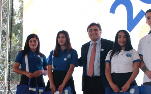 COLINA RATIFICA SU COMPROMISO DE FORTALECER LA CALIDAD DE LA EDUCACIÓN MEDIA