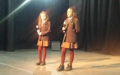 ESTUDIANTES DE 16 ESTABLECIMIENTOS MUNICIPALES PARTICIPARON EN EL CLASIFICATORIO DEL DÉCIMO FESTIVAL DE LA VOZ