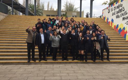 ALCALDE SE REUNIÓ CON COMUNIDAD DEL LICEO BICENTENARIO PARA AVANZAR EN LA MEJORA DE LA EDUCACIÓN