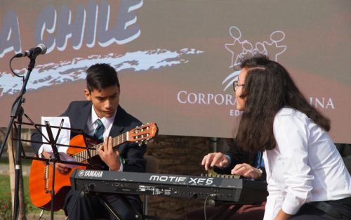 30 ESTUDIANTES DE 13 ESTABLECIMIENTOS SE LUCIERON EN LA FINAL DEL DÉCIMO FESTIVAL DE LA VOZ