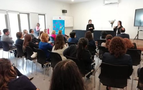 CORPORACIÓN Y FUNDACIÓN CAP RENUEVAN CONVENIO PARA FORTALECER PROGRAMA APRENDER EN FAMILIA