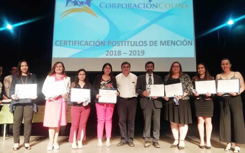 65 docentes de establecimientos municipales recibieron Certificación Postítulo de Mención