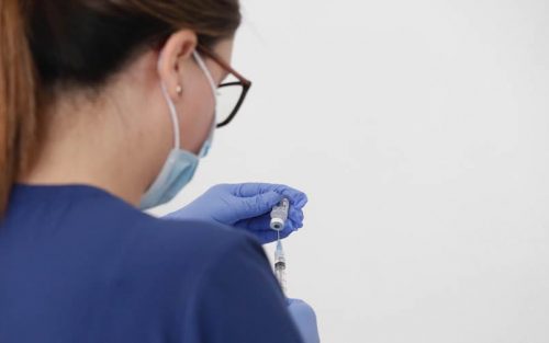 Continúa en Colina la campaña de vacunación contra el sarampión