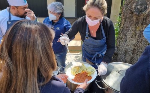 Con un almuerzo colaborativo de docentes y no docentes comenzaron las celebraciones del día del profesor en Colina
