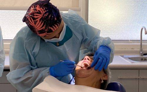 COMENZÓ MARCHA BLANCA PRIMERA URGENCIA DENTAL 24/7 EN ATENCIÓN PRIMARIA DE SALUD DE COLINA