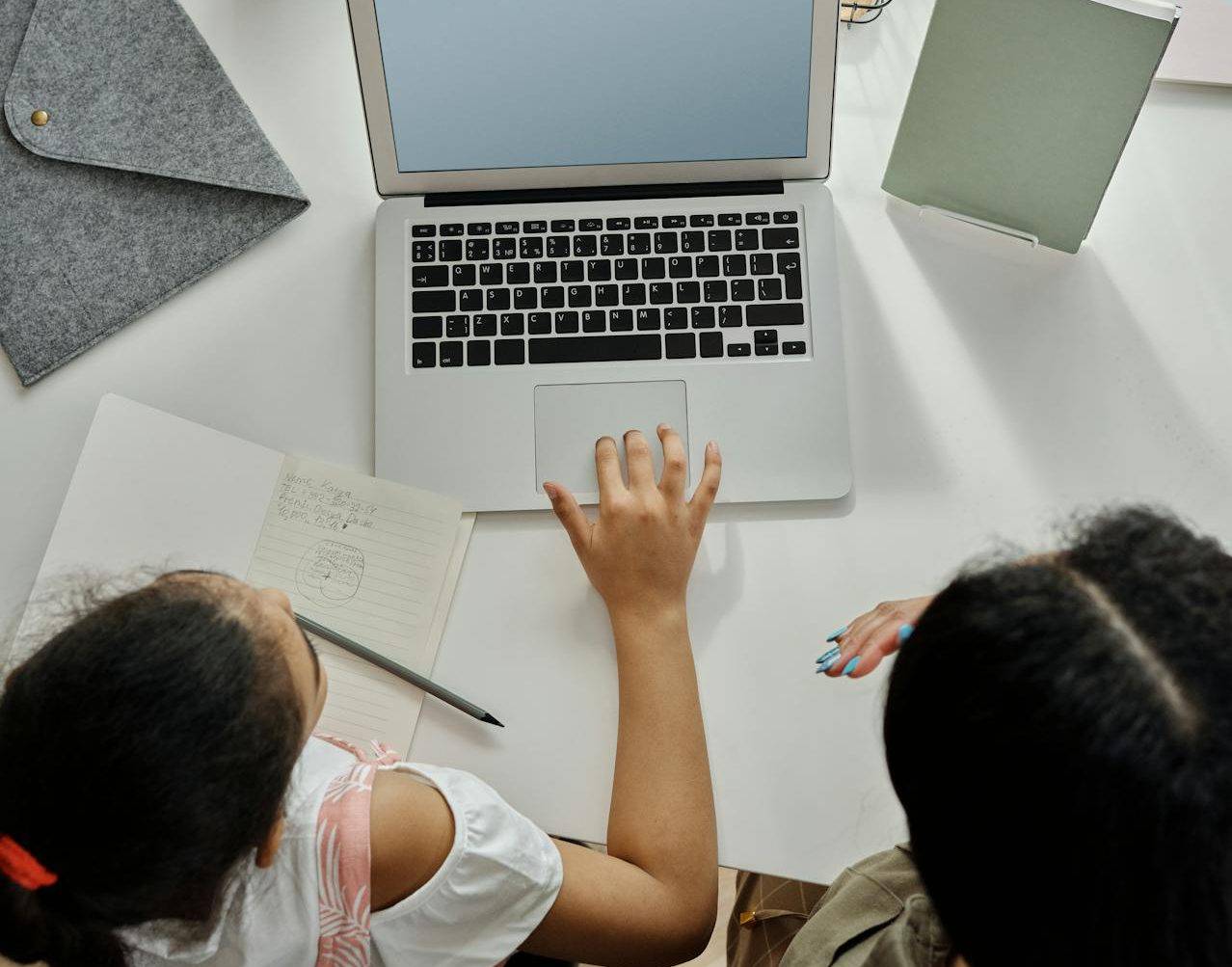 pexels-august-de-richelieu-4260477