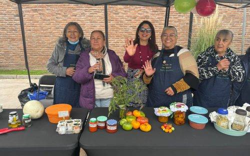Centro Día del Adulto Mayor «Mis Mejores Años» celebra su 8º aniversario con alegría, arte y comunidad