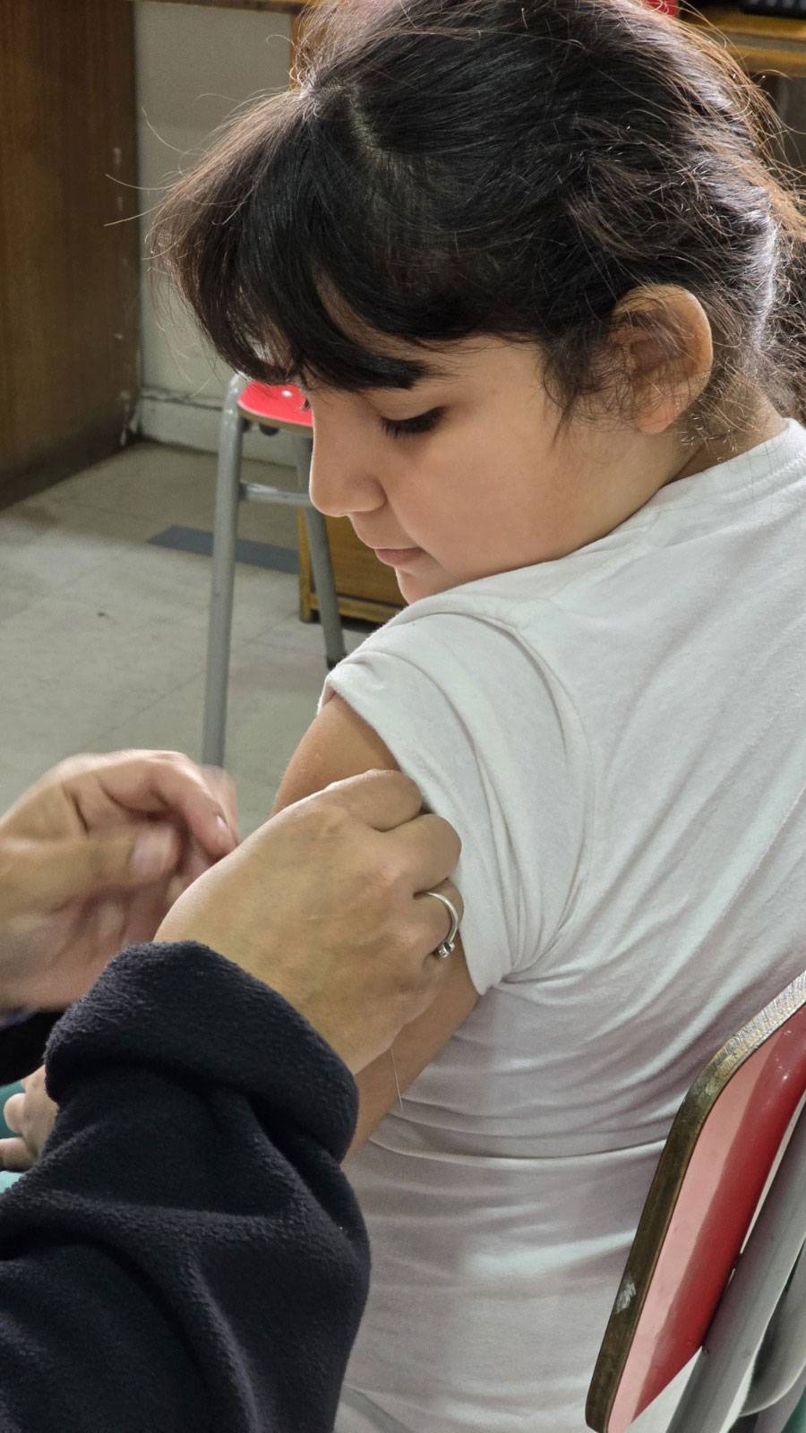 VacunacionEscolar2025-10