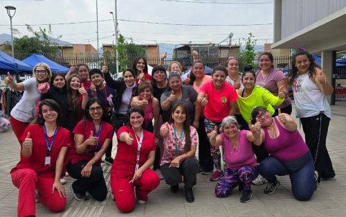 GRAN CONVOCATORIA EN LA ZUMBATÓN ROSA EN CESFAMS DE COLINA