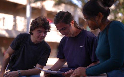 Comienza el proceso de admisión 2026 para el Preuniversitario Municipal Colina, iniciativa gratuita que potencia el acceso a la educación superior en la comuna.