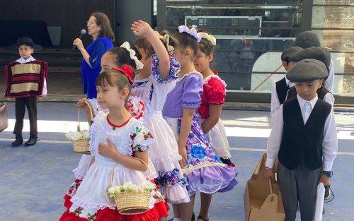 Talento en movimiento: estudiantes de Colina dieron vida al 15º Encuentro Gimnástico y Coreográfico Escolar