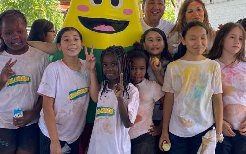 Segunda versión de “Colores de Salud” llenó de energía y alegría la Escuela Marcos Goycoolea