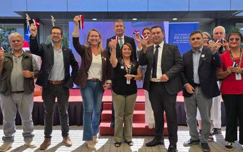 Salud comunal se fortalece con la inauguración del nuevo ecógrafo comunal de Colina