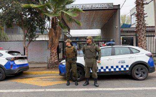 Colina genera despliegue preventivo para resguarda ingreso de estudiantes en colegios