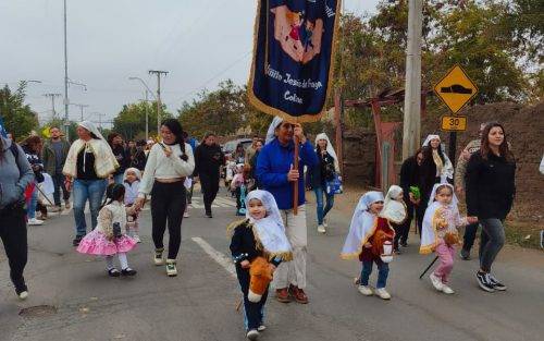 Tradición y comunidad: jardín Niñito Jesús de Praga vivió su “Mini Cuasimodo” junto a familias