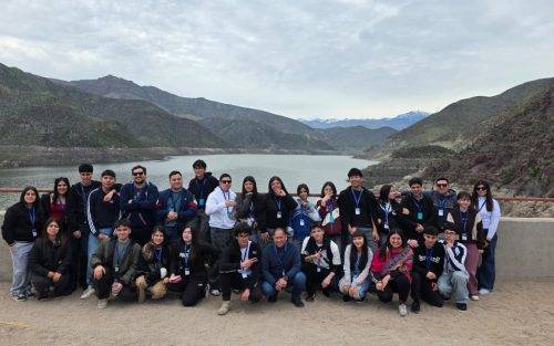 Líderes estudiantiles de Colina fortalecen su liderazgo en pasantía en La Serena